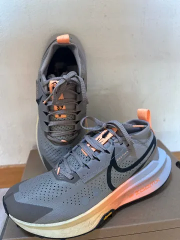 Used Nike Zegama 2 Running Shoes