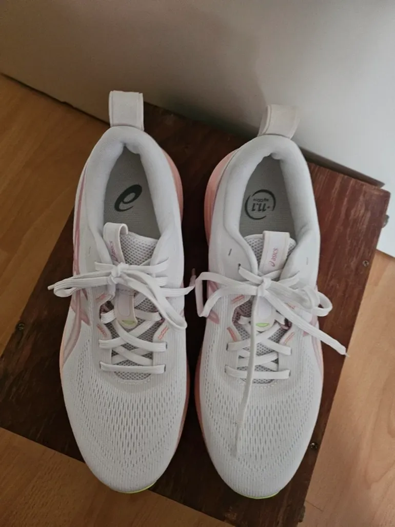 Used Asics Gel pulse 17 bike — image 2 of 14