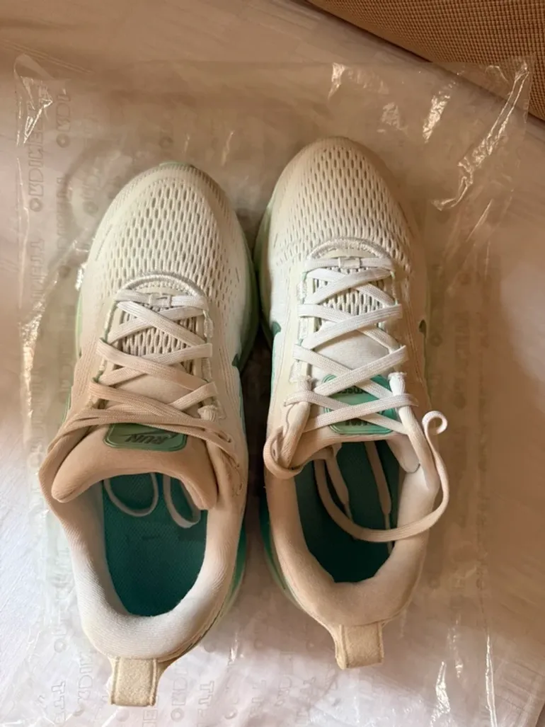 Nike ZoomX bike usato — immagine 5 di 8