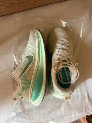 Nike ZoomX bike usato — immagine 6 di 8