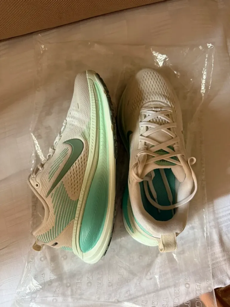 Nike ZoomX bike usato — immagine 6 di 8