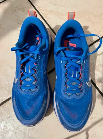 Used Nike Vomero Plus 18 Running Shoes