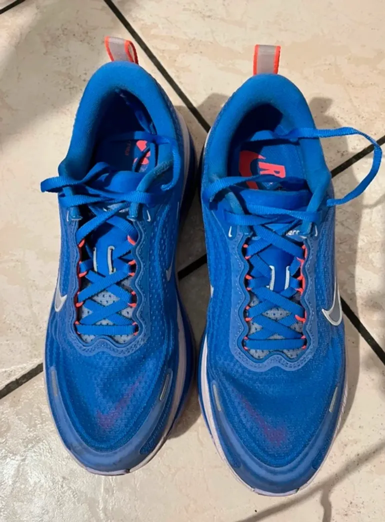 Used Nike Vomero Plus 18 bike — image 1 of 8
