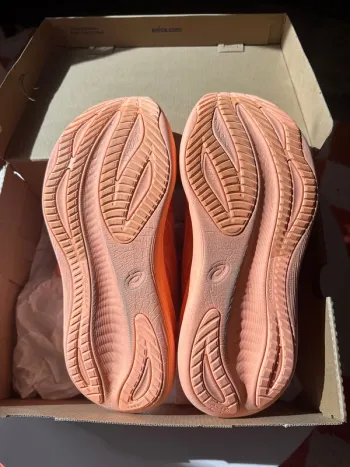 Asics Nimbus 27 bike usato — immagine 2 di 5