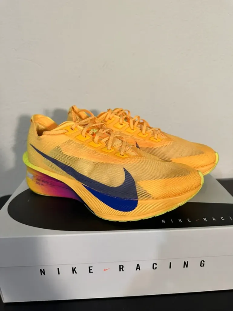 Orange Vaporfly 4 bike d'occasion — image 8 sur 14