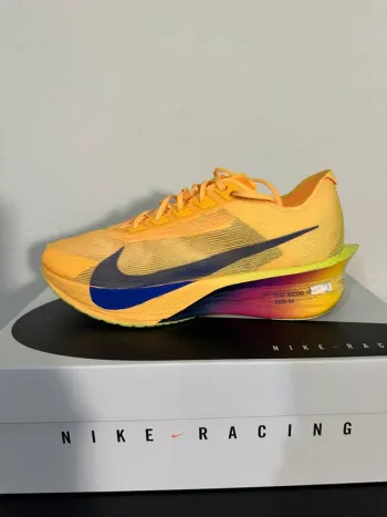 Orange Vaporfly 4 bike d'occasion — image 7 sur 14