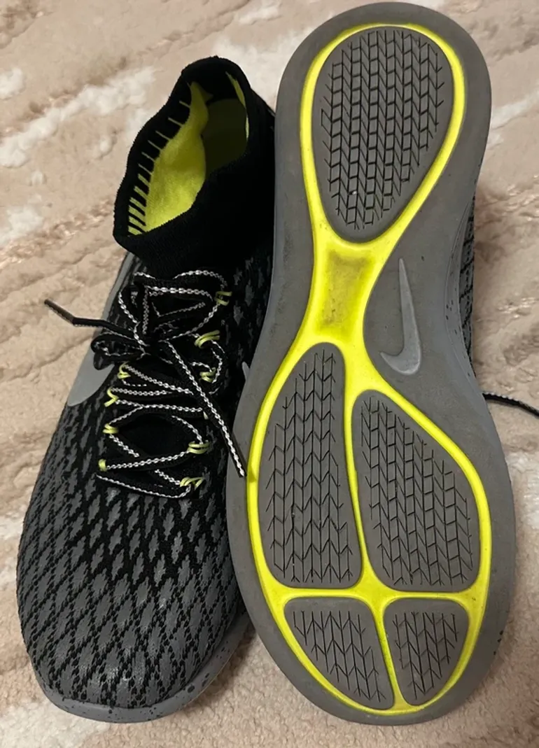 Nike LunarEpic Flyknit Shield bike usato — immagine 4 di 5