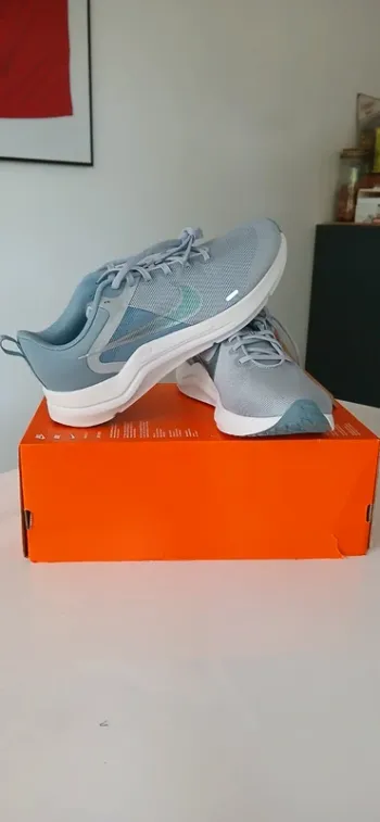 Nike Downshifter 12 bike usato — immagine 5 di 15