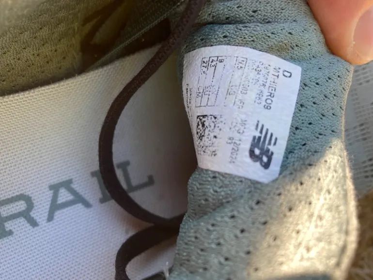 Used New Balance Hierro v9 bike — image 7 of 9