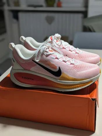 Nike Vomero 18 bike usato — immagine 6 di 7