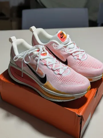 Gebrauchtes Nike Vomero 18 Running Shoes