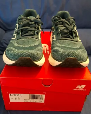 New Balance Fresh Foam X880 v15 bike usato — immagine 4 di 14