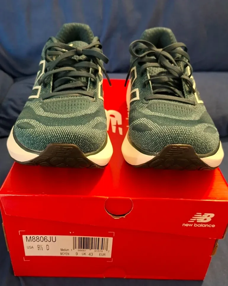 New Balance Fresh Foam X880 v15 bike usato — immagine 4 di 14