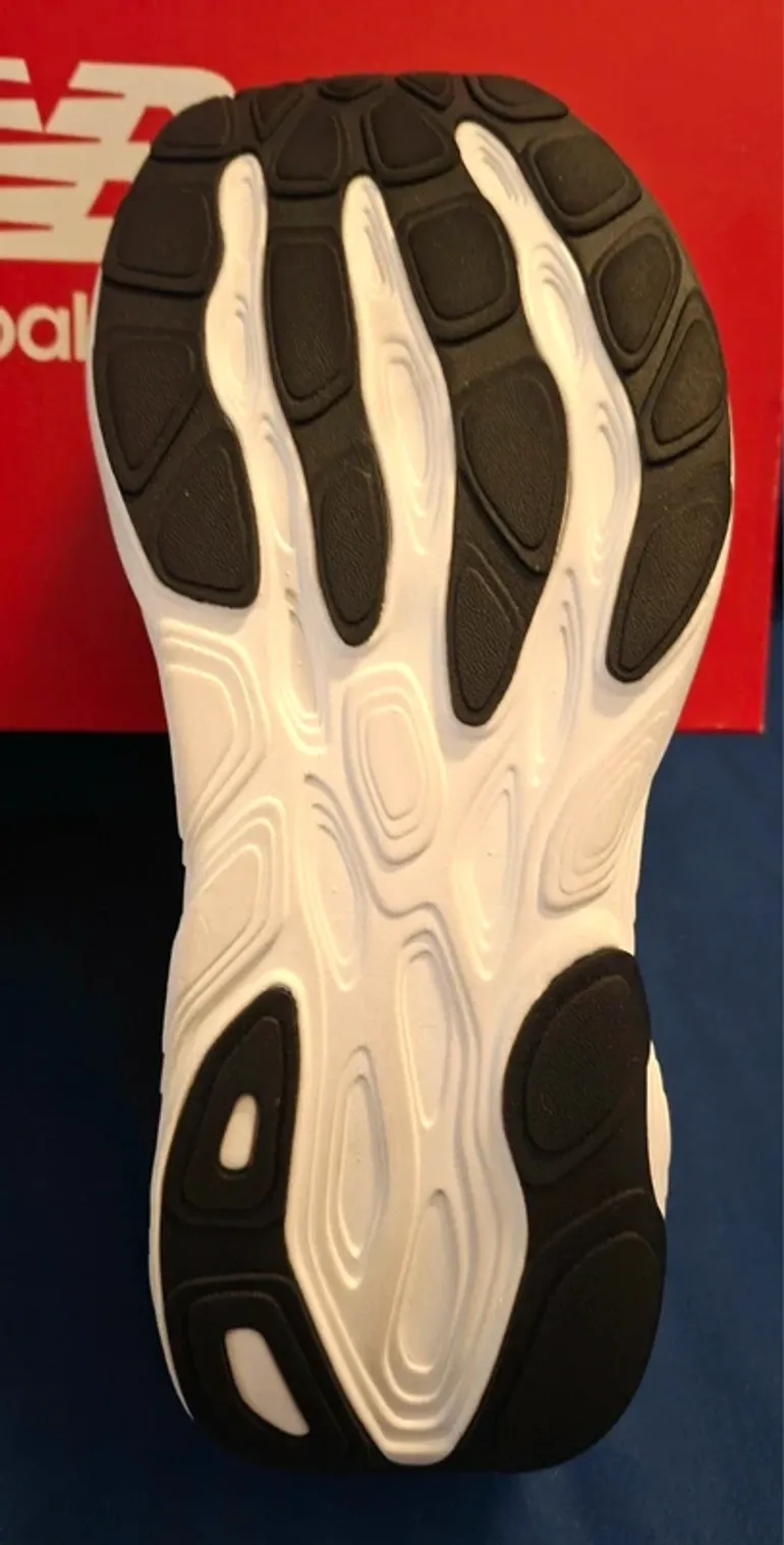 New Balance Fresh Foam X880 v15 bike usato — immagine 11 di 14