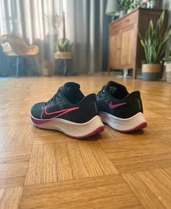 Used Decathlon Air Zoom Pegasus 38 FlyEase bike — image 2 of 3
