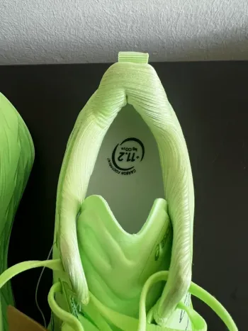 Asics Novablast 4 bike usato — immagine 12 di 15