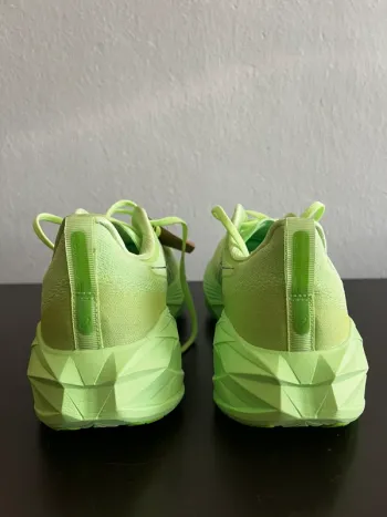 Asics Novablast 4 bike usato — immagine 9 di 15