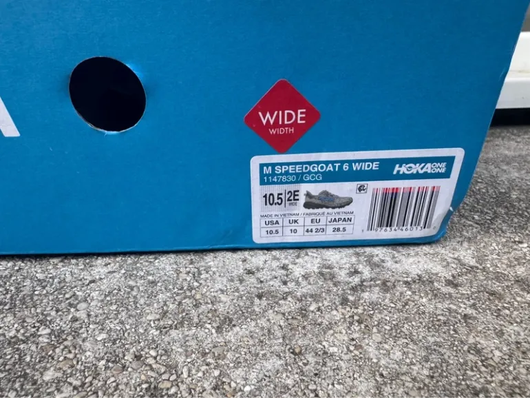 Hoka Speedgoat 6 Wide bike usato — immagine 3 di 3