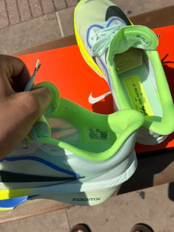 Used Nike Zoom Fly 6 bike — image 4 of 5