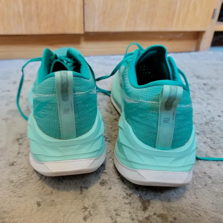 Used Asics Superblast 2 bike — image 5 of 10
