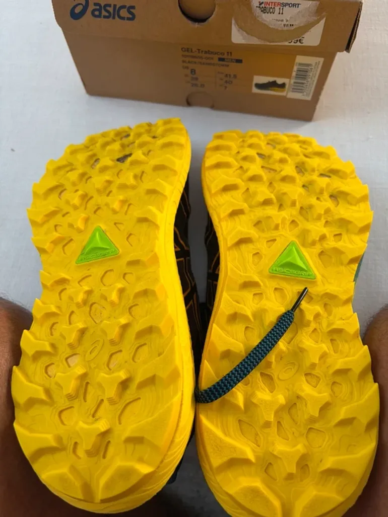 Used Asics Gel Trabucco 11 bike — image 4 of 13