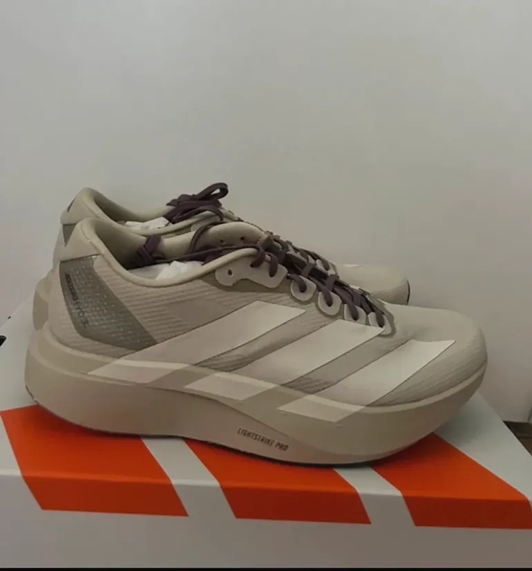 Adidas EVO SL Woven bike d'occasion — image 2 sur 4