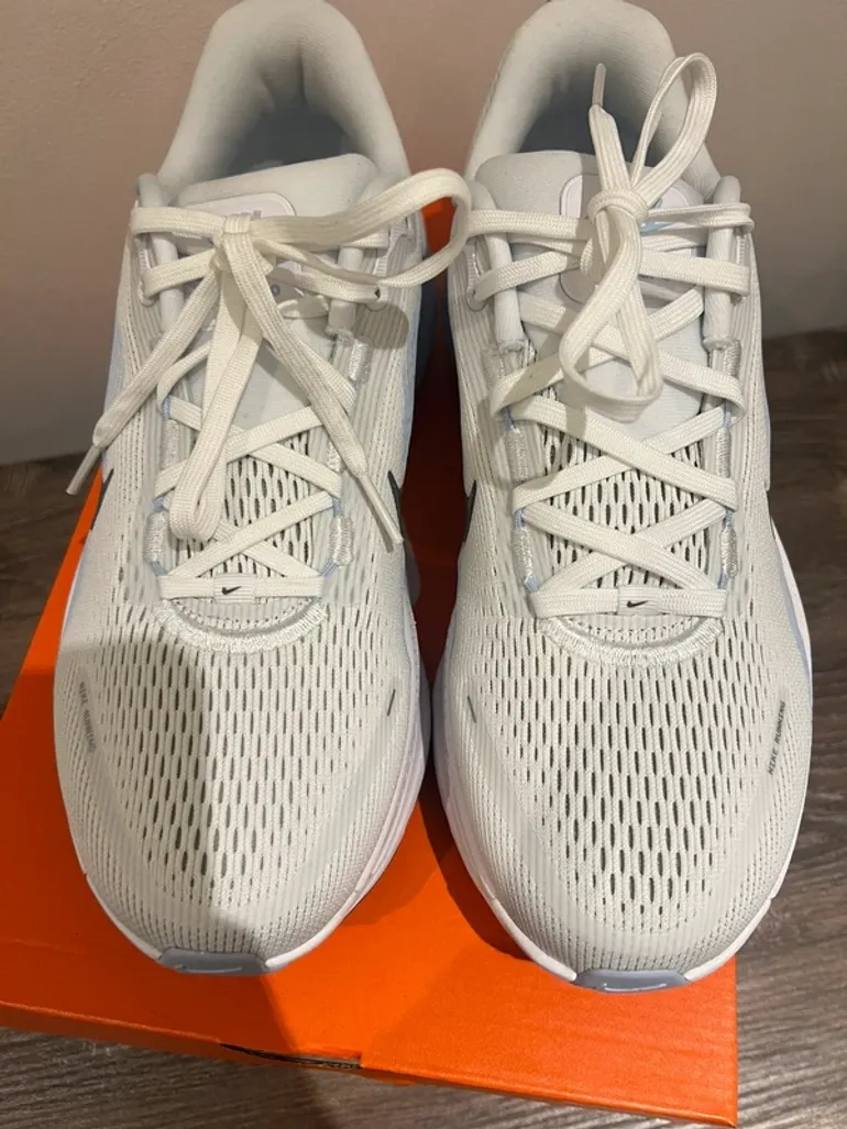 Used Nike Vomero 18 bike — image 6 of 7