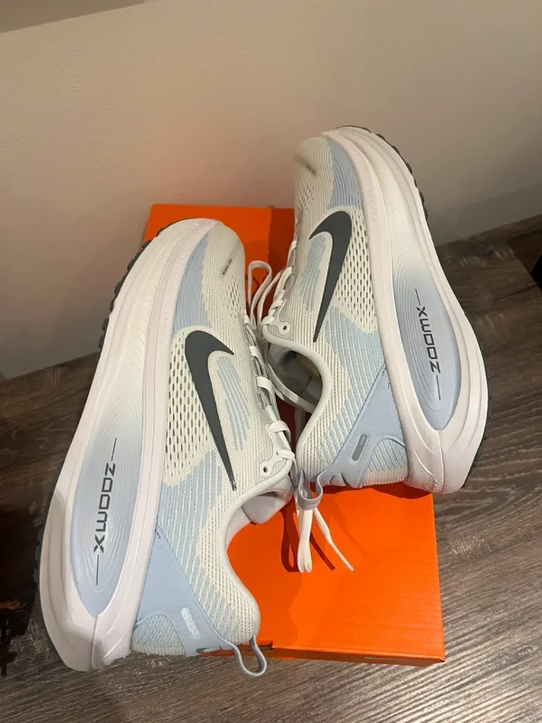 Used Nike Vomero 18 bike — image 3 of 7