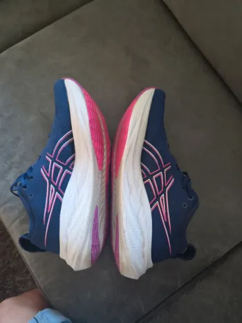 Used Asics Gel-Nimbus 26 bike — image 4 of 8