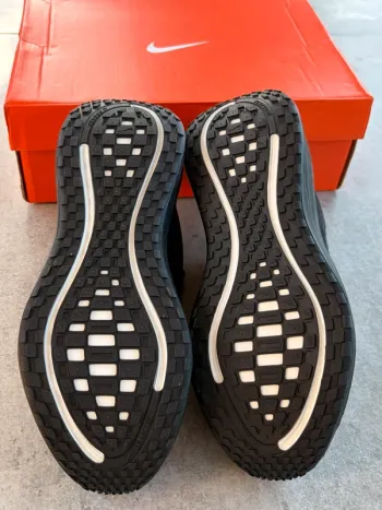 Used Nike Vomero Plus bike — image 7 of 8