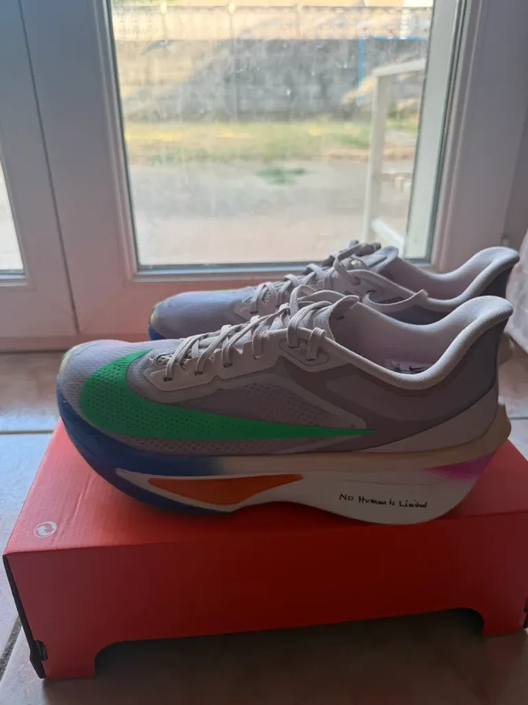Used Nike Zoom Fly 6 bike — image 2 of 7