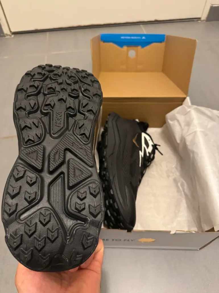 Used Hoka Challenger 8 bike — image 5 of 6