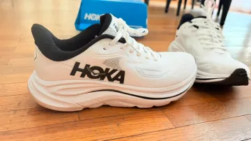 Used Hoka Clifton 10 Running Shoes