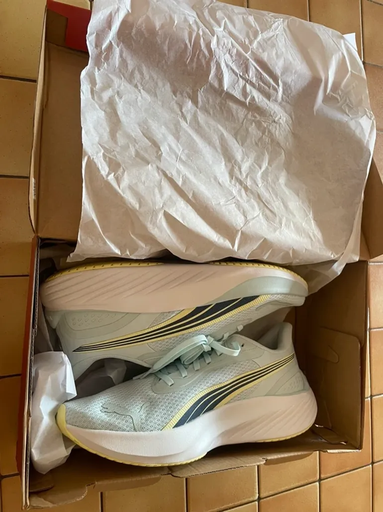 Used Puma Running Shoes bike — image 2 of 4