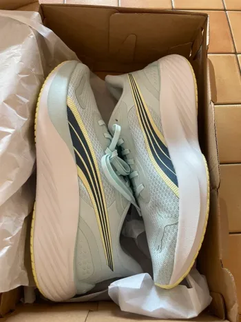 Used Puma Running Shoes bike — image 1 of 4