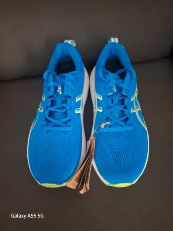 Used Asics Gel Roadmiles bike — image 2 of 7