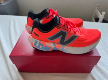 Used New Balance 1080 London Edition bike — image 3 of 4