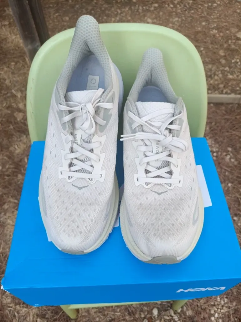 Used Hoka Clifton 9 bike — image 4 of 9