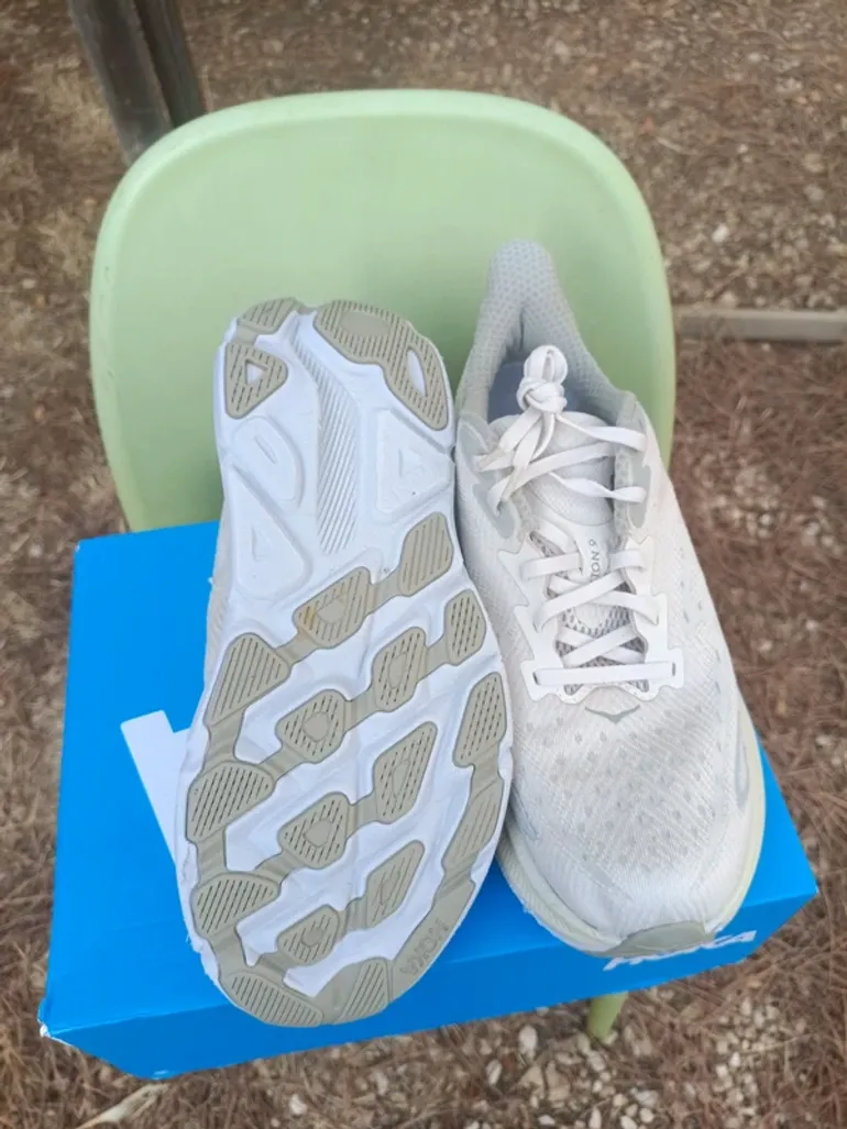 Used Hoka Clifton 9 bike — image 8 of 9
