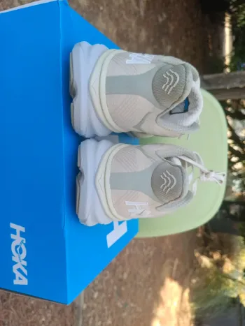 Used Hoka Clifton 9 bike — image 6 of 9