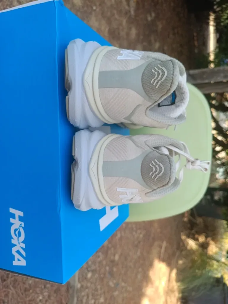 Used Hoka Clifton 9 bike — image 6 of 9