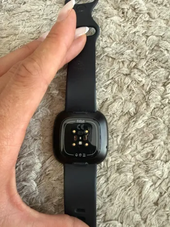 Used Fitbit Versa 3 bike — image 3 of 4