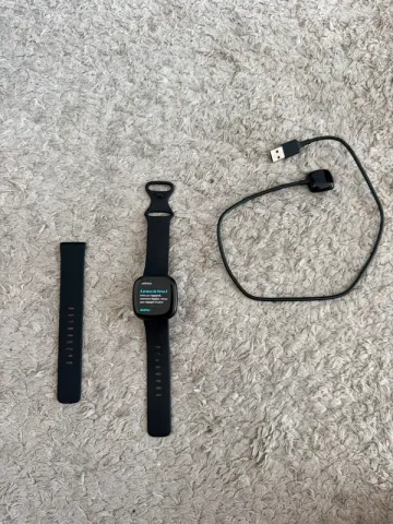 Used Fitbit Versa 3 Electronics
