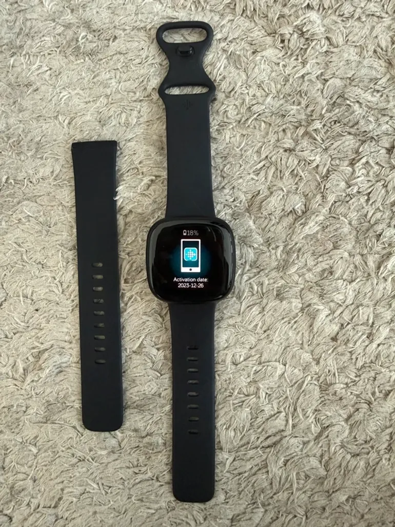 Used Fitbit Versa 3 bike — image 4 of 4