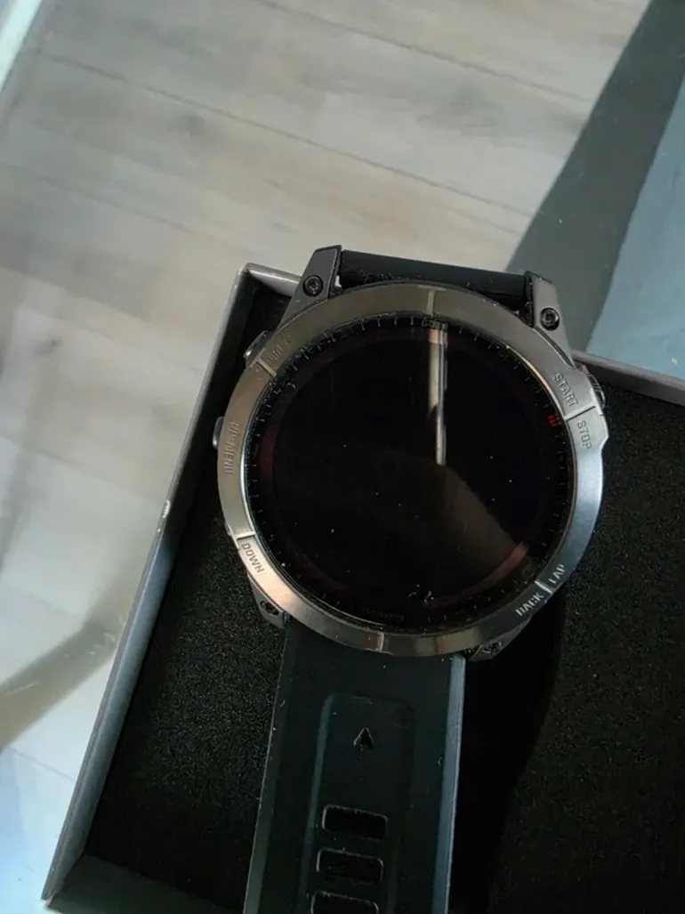 Used Premium Fēnix 7X Solar bike — image 2 of 5