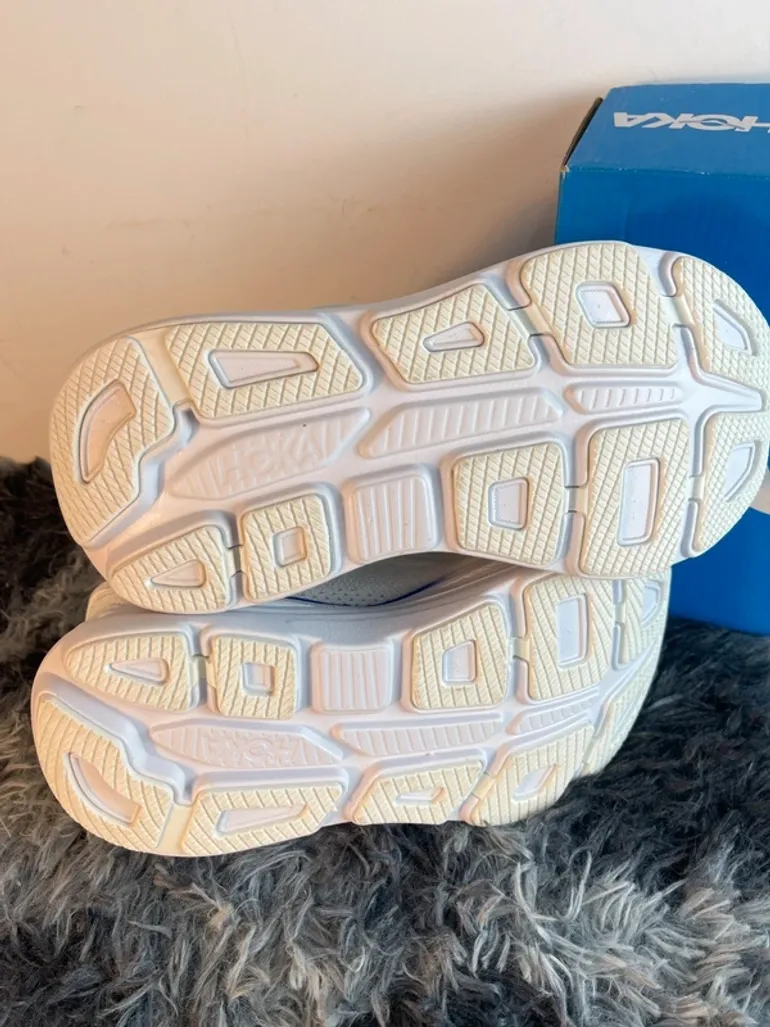 Used Hoka Bondi 9 bike — image 5 of 10