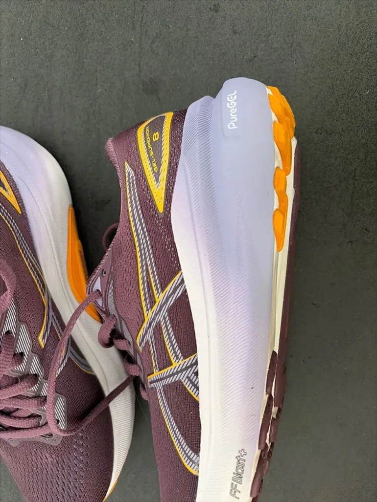 Used Asics Gel Superion 8 bike — image 3 of 4