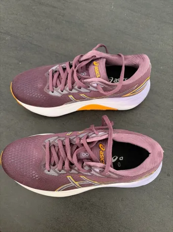 Used Asics Gel Superion 8 bike — image 1 of 4