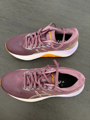 Used Asics Gel Superion 8 Running Shoes