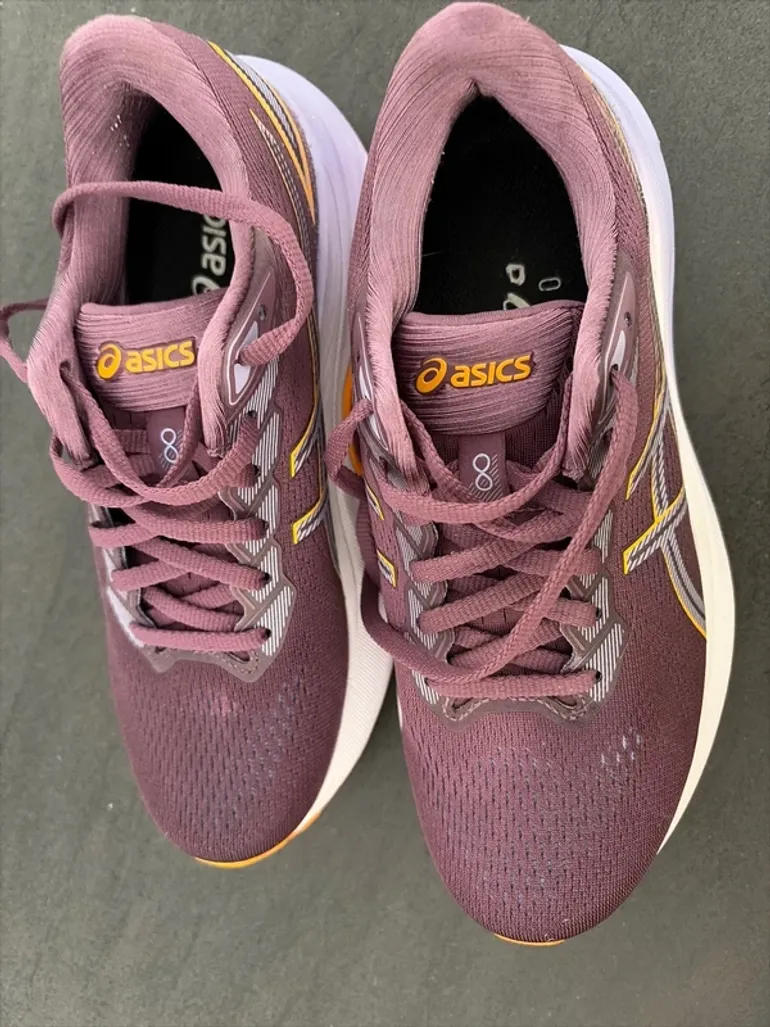 Used Asics Gel Superion 8 bike — image 2 of 4